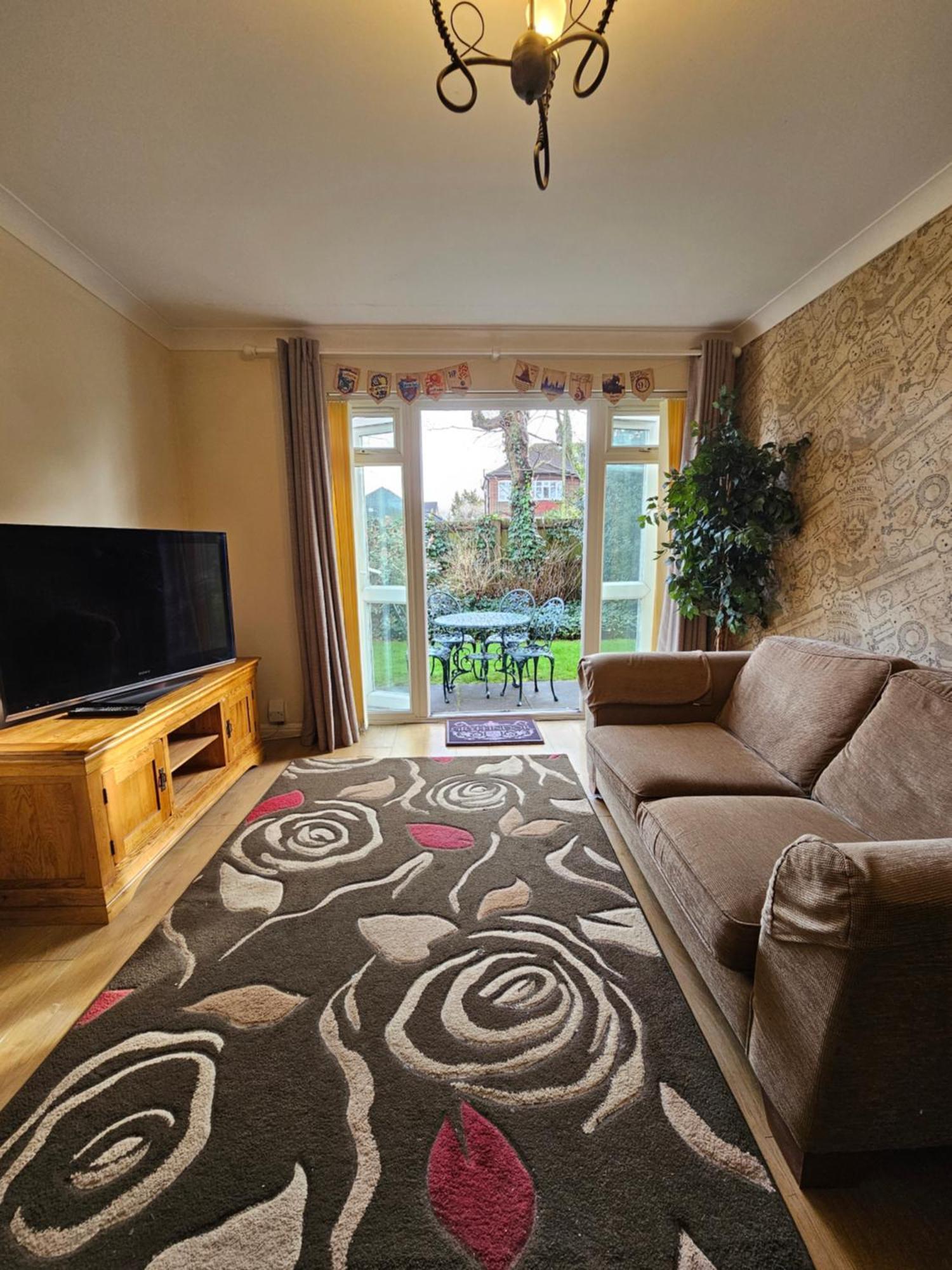 Harry Potter Hogwarts Apartment Watford  Eksteriør bilde
