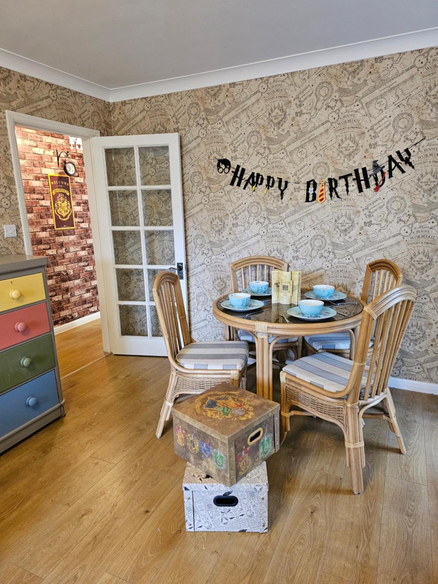 Harry Potter Hogwarts Apartment Watford  Eksteriør bilde